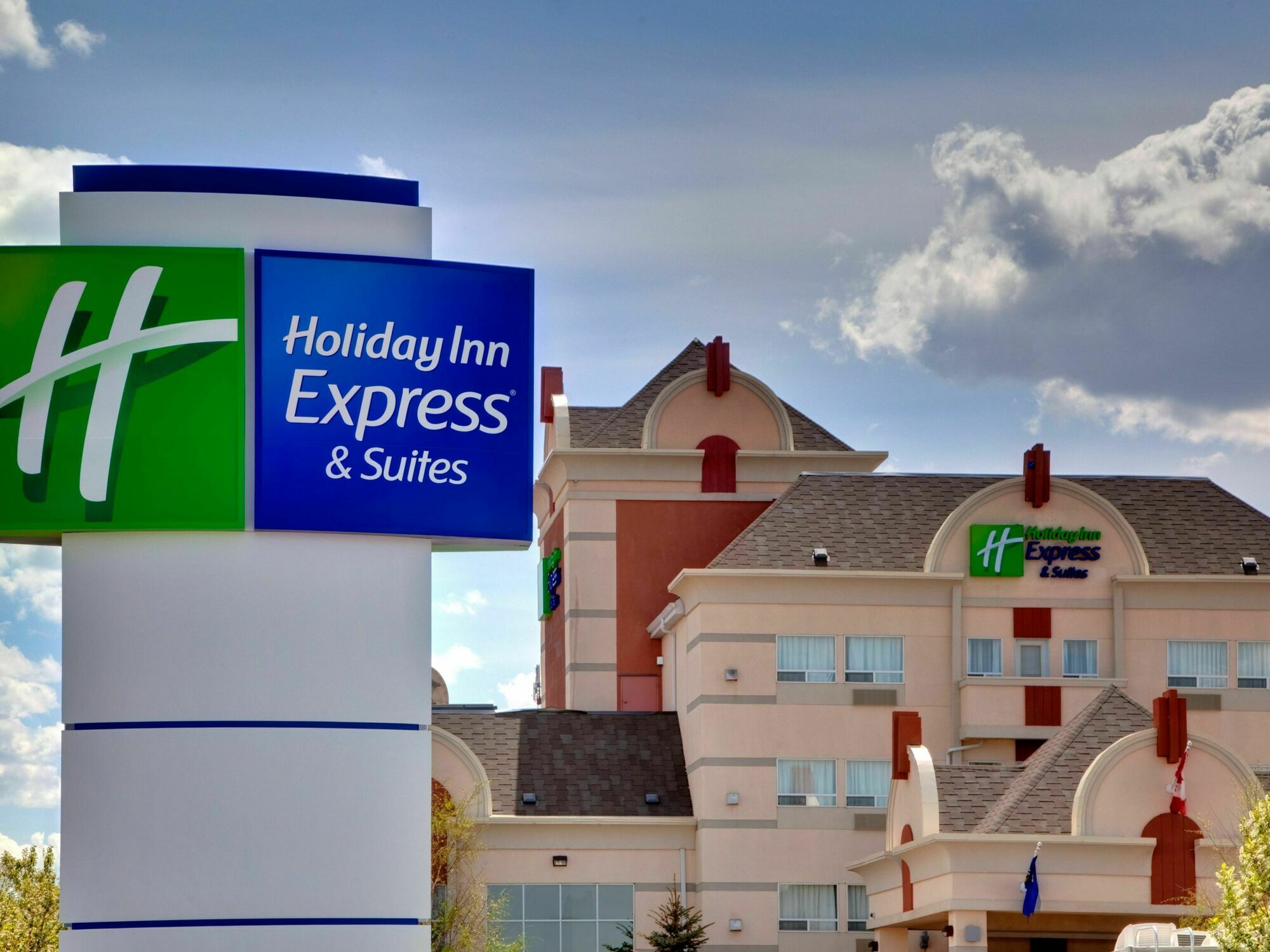Hotel Wingate By Wyndham Lethbridge Exterior foto